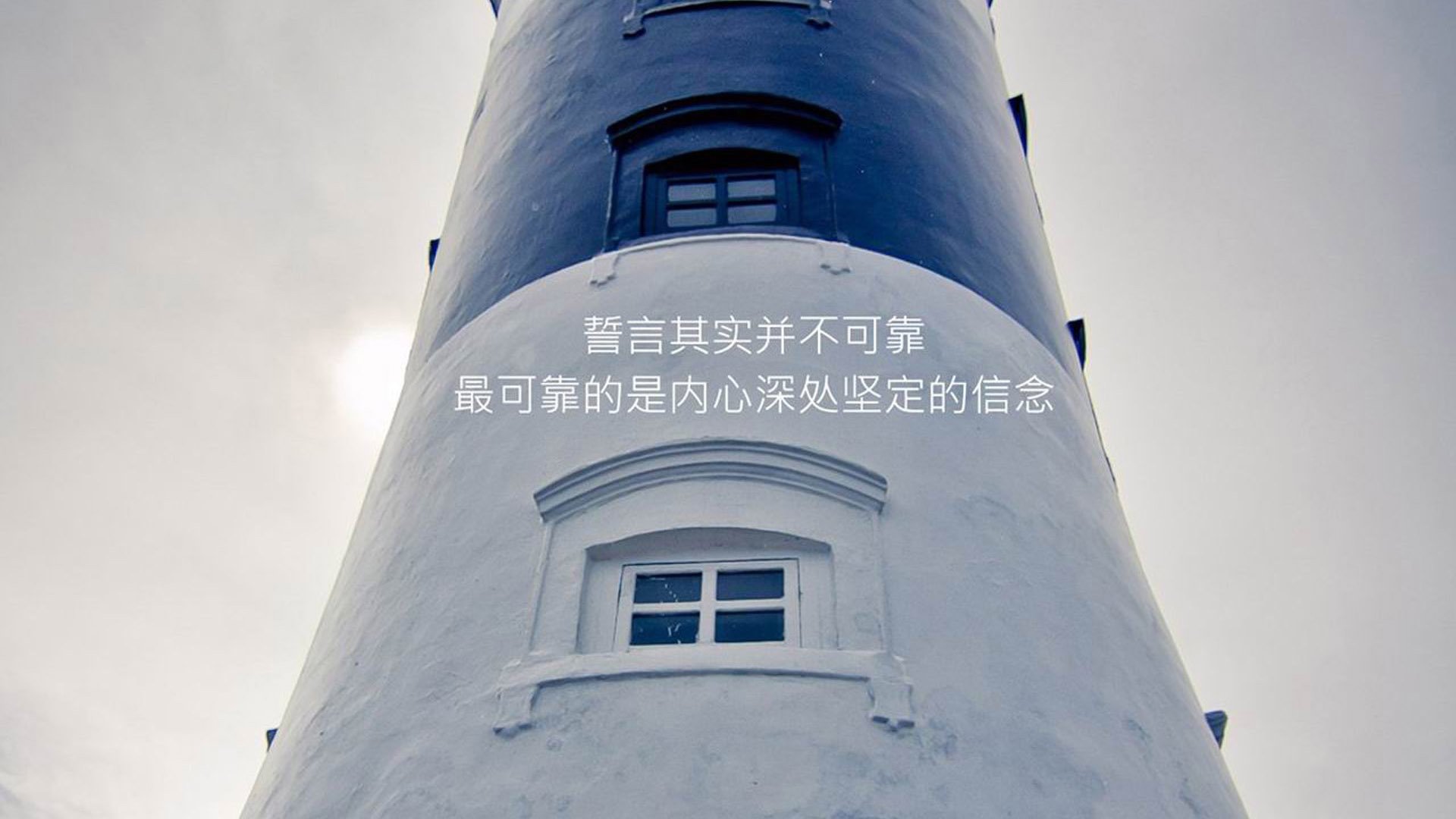 英格兰马术队在巴黎奥运会上勇夺团体三项赛金牌，展现强大实力。